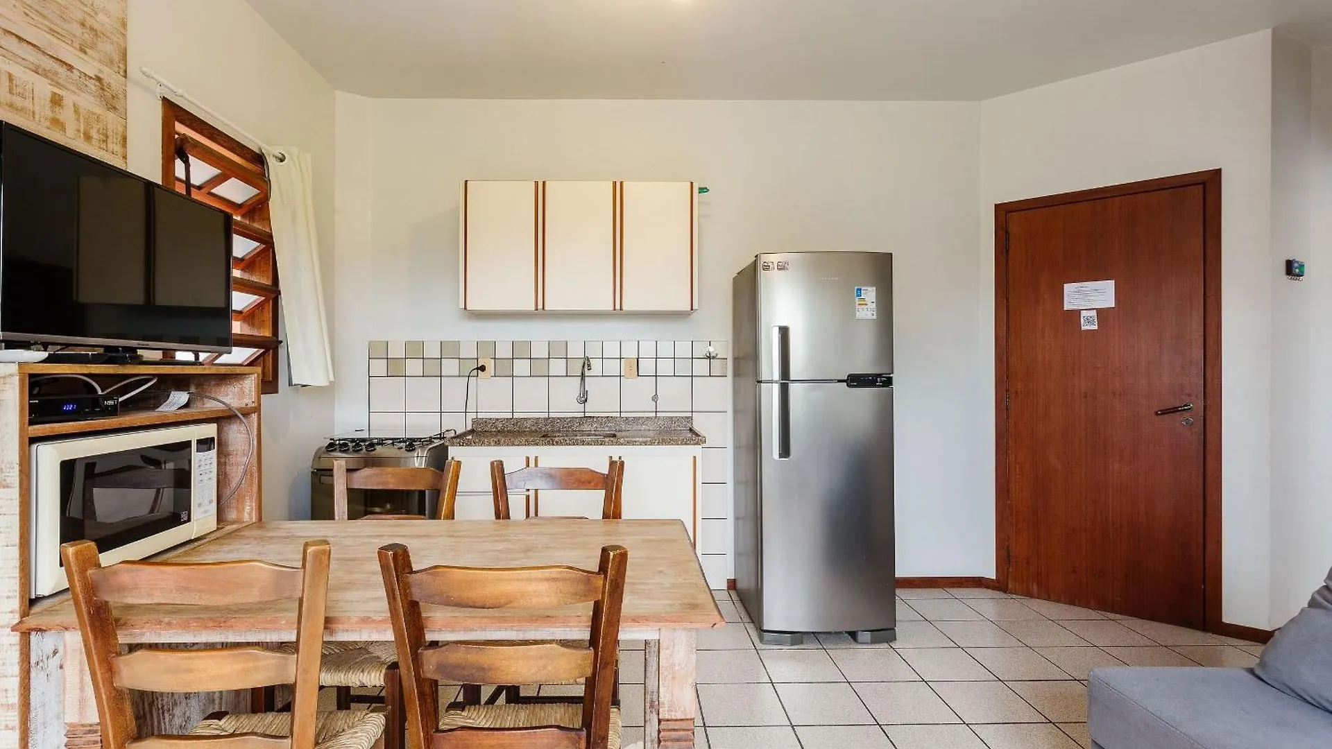 Lindos Apartamentos Prox Da Praia Stcy Florianópolis Brasil