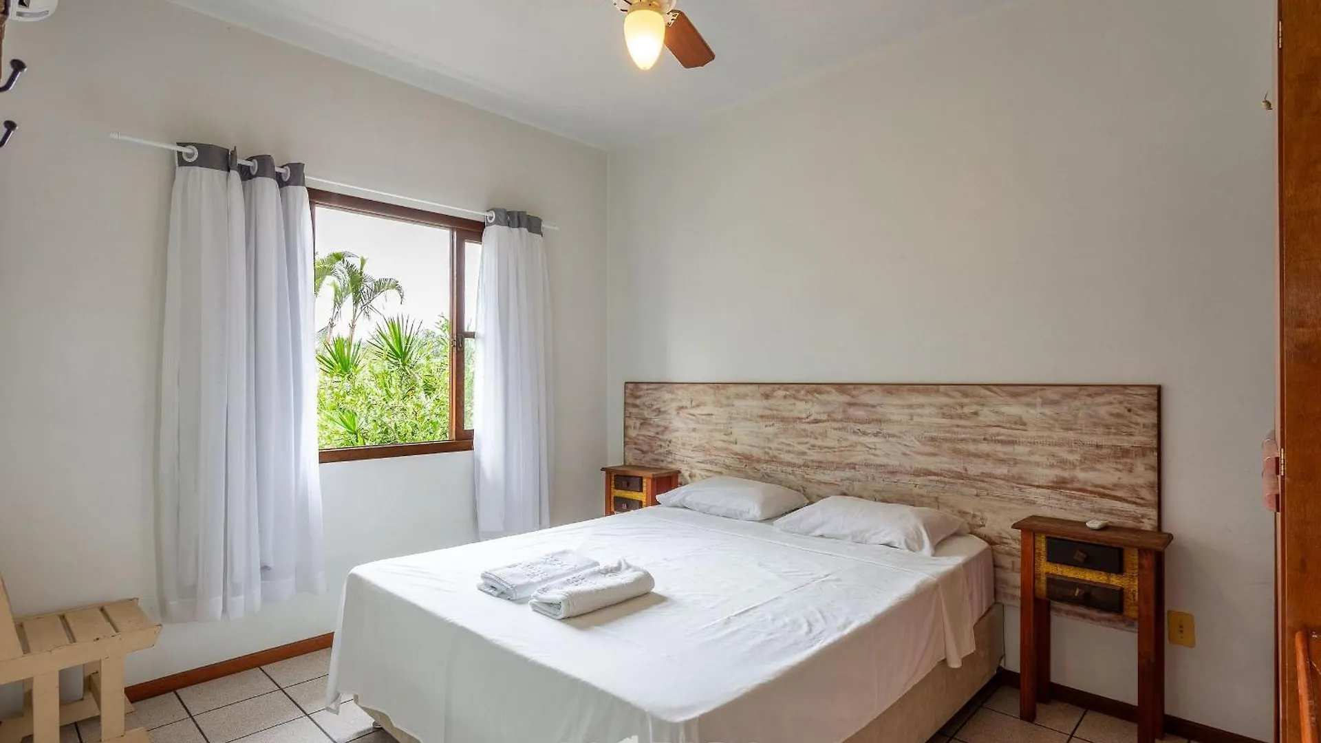 Lindos Apartamentos Prox Da Praia Stcy Florianópolis 0*,